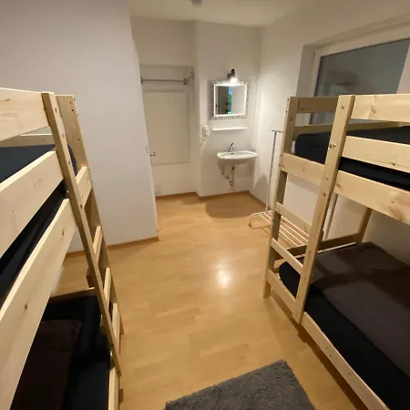 Apartment Simple & Functional Basement Stay With Private Bath *